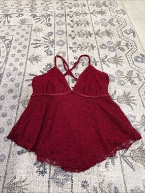 Altar’d State V-Neck Cami Top in Burgundy